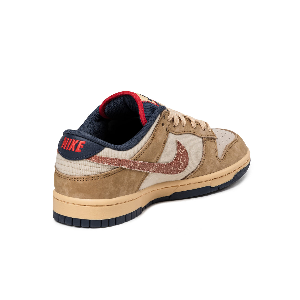 Nike Dunk Low Retro SE Sneaker Buy online now