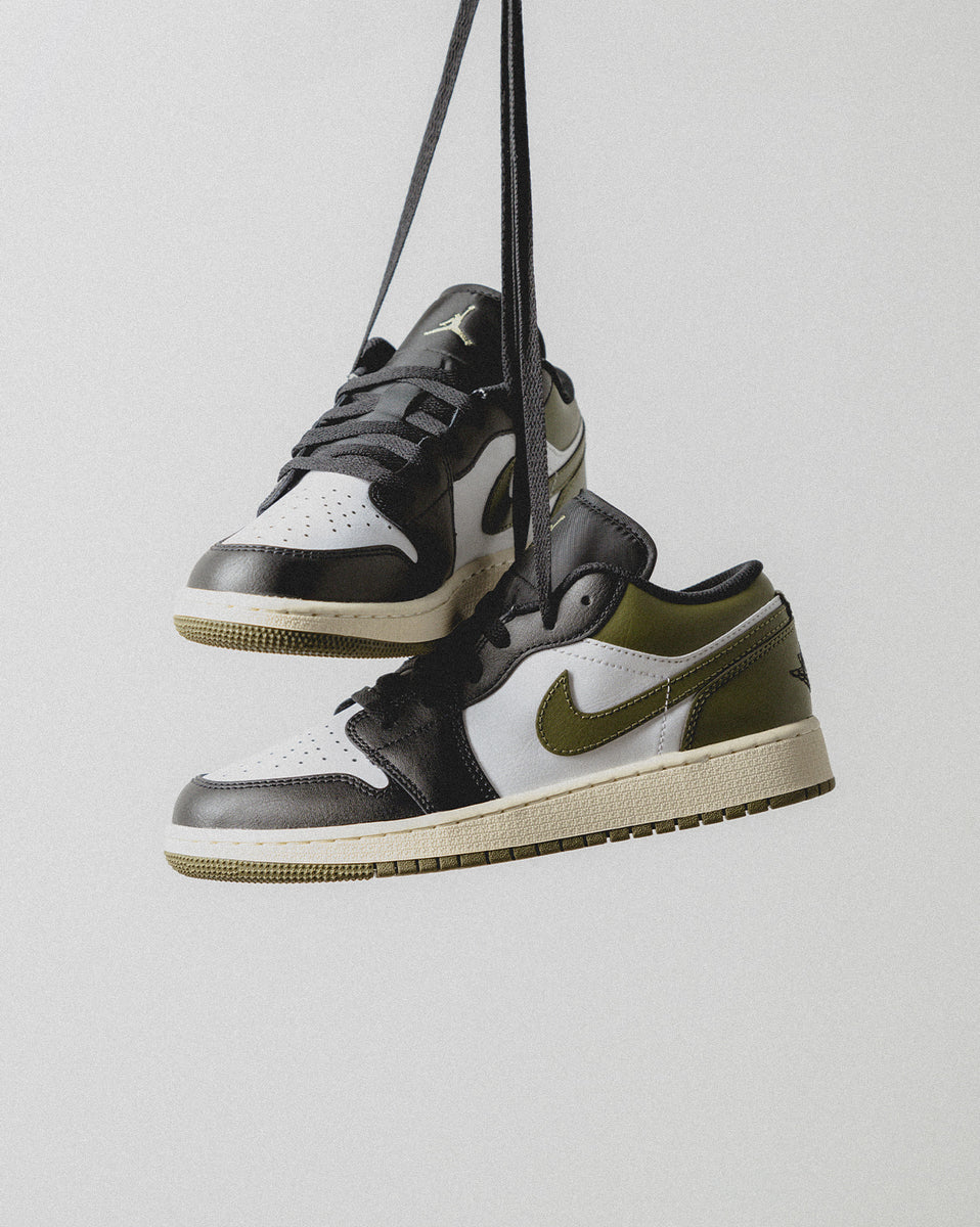 Nike Air Jordan 1 Low GS Sneaker Buy online now