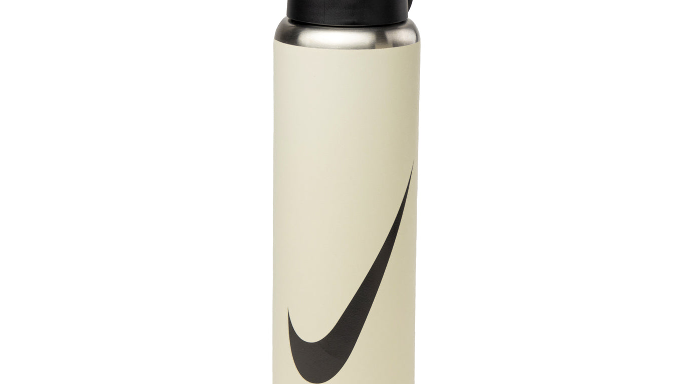 Nike Recharge Chug Bottle – buy now at Asphaltgold Online Store!