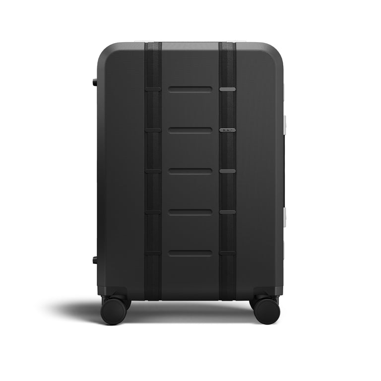 D__b__ Ramverk Pro Check-in Luggage Medium