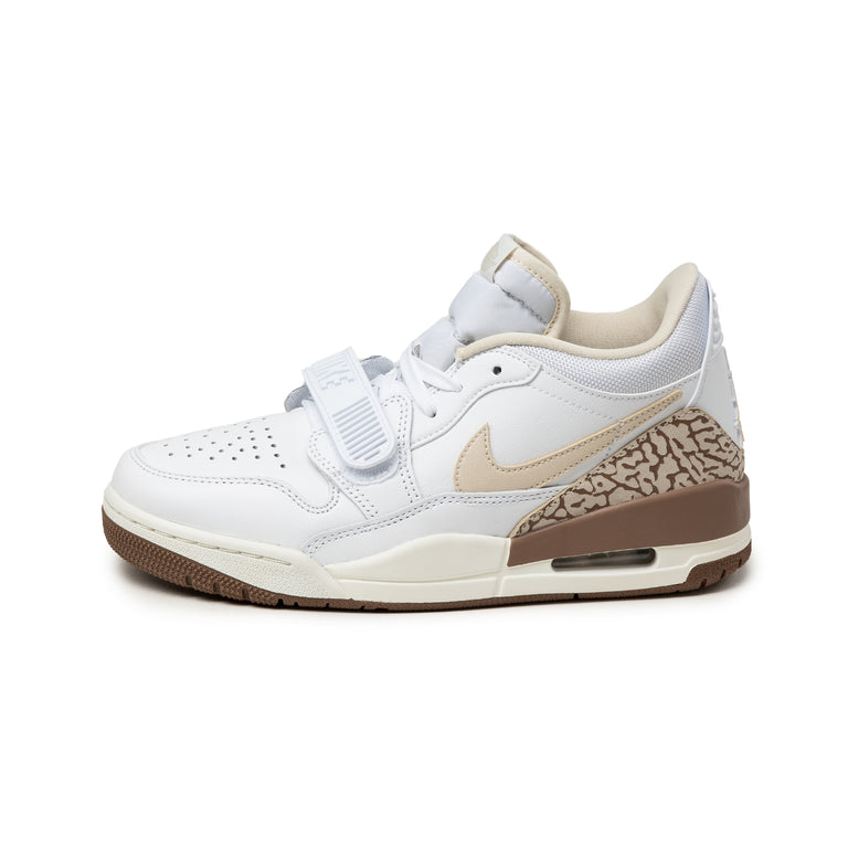 76c9f9e32d327866390dad5b6b2b255da4370c7f FQ7827 100 Nike Wmns Air Jordan Legacy 312 Low White Legend Light Brown Archaeo Brown Sail os 1 768x768