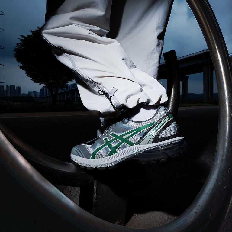 Asics walker online