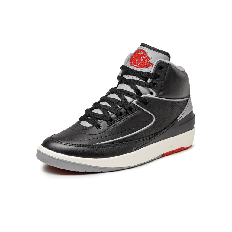 Nike Air Jordan 2 Retro *Black Cement* » Buy online now!