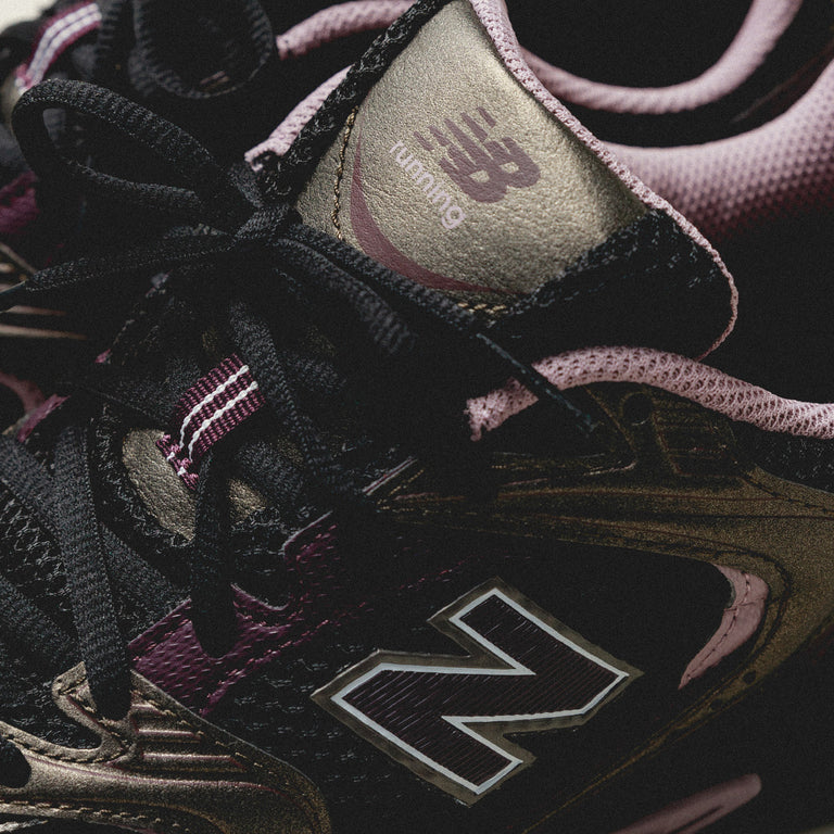 New balance noir et gold best sale