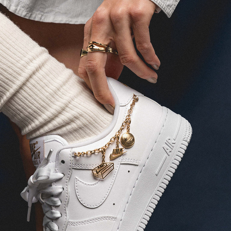 Nike Wmns Air Force 1 '07 LX *Lucky Charms* onfeet