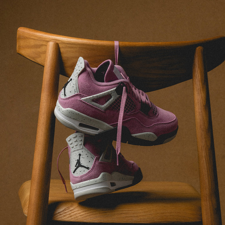 Nike Wmns Air Jordan 4 Retro onfeet