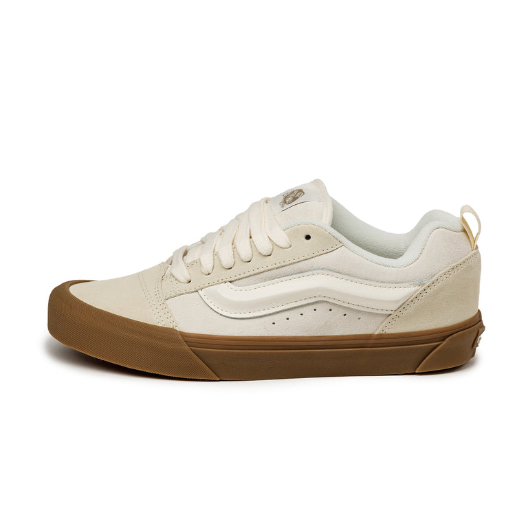 Vans Knu Skool onfeet