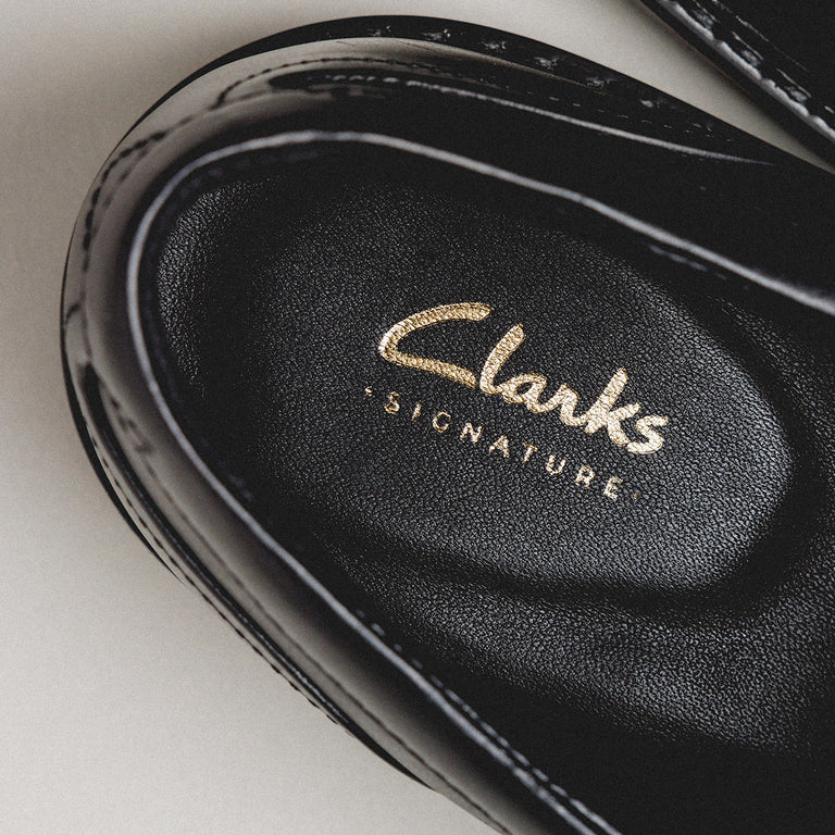 Clarks Originals Aldwin Step onfeet