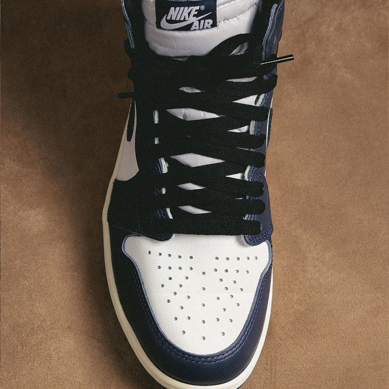 Nike Air Jordan 1 Retro High OG *Midnight Navy* onfeet