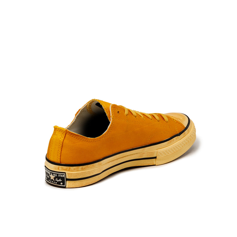 Black and yellow chuck taylors online