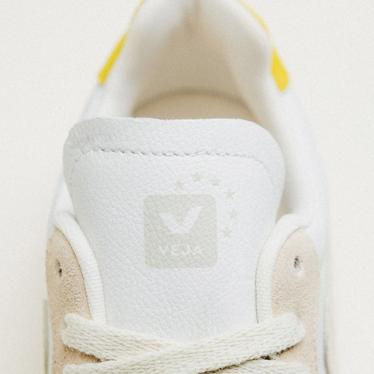 VEJA V-90 O.T. W onfeet