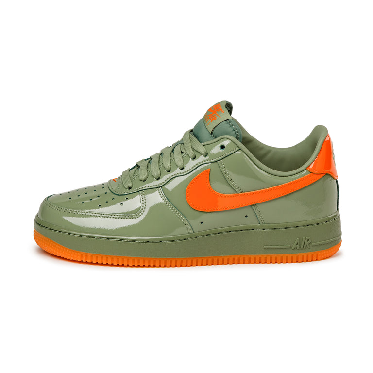 MRcOfDGb9h5Lvv0UUzyy HJ9118 386 nike void Air Force 1 07 PRM Oil Green Safety Orange Platinum Tint os 1 153b6b8c a5ac 481a 98f8 79b1568f1757 768x768