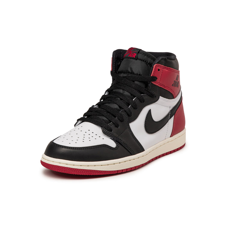 Nike Air Jordan 1 Retro High OG *Black Toe*