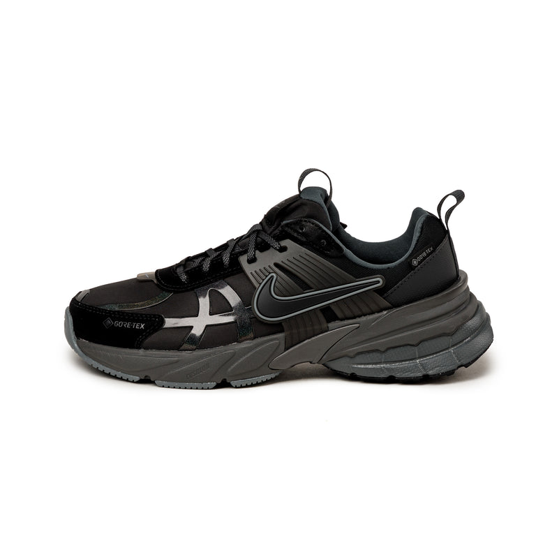 All black waterproof sneakers online