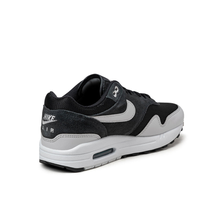 Nike Air Max 1 Essential