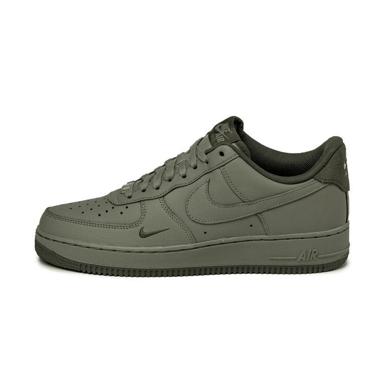 Nike Air Force 1 '07 LV8