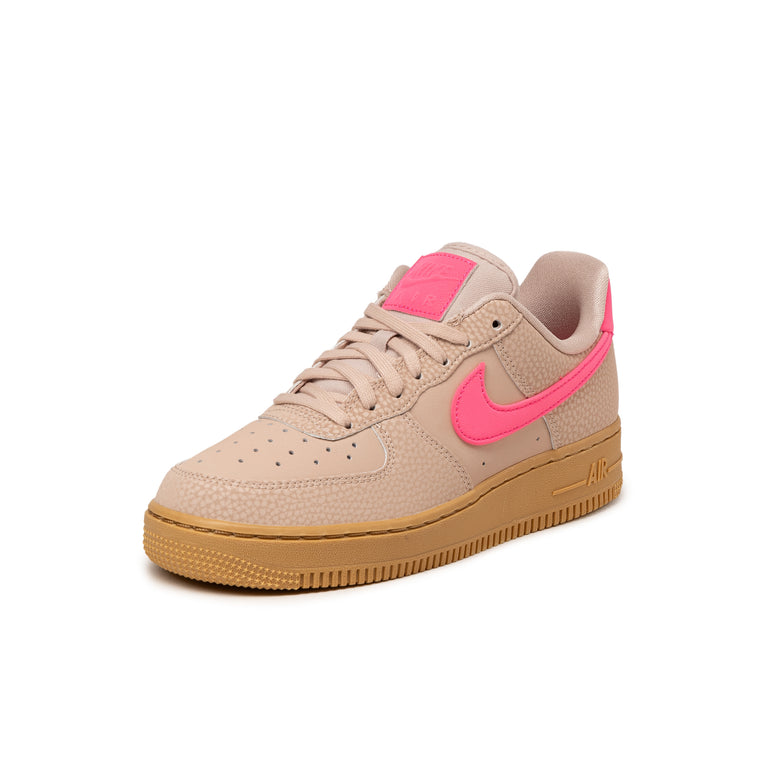 Nike Wmns Air Force 1 '07 onfeet