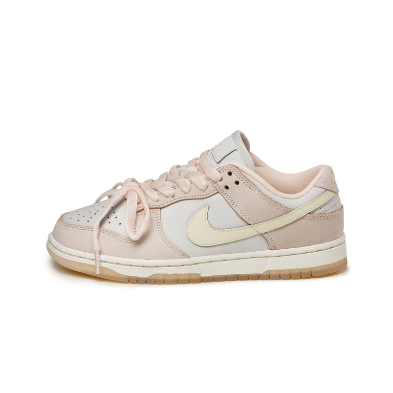 Nike Wmns Dunk Low PRM