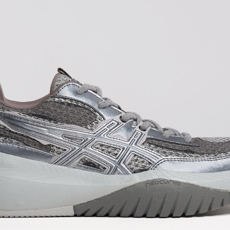 Asics x Studio Hagel Neocurve onfeet