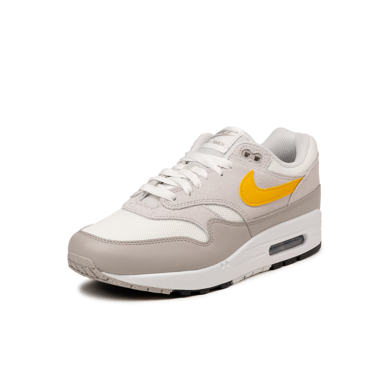 Nike Air Max 1 Essential onfeet