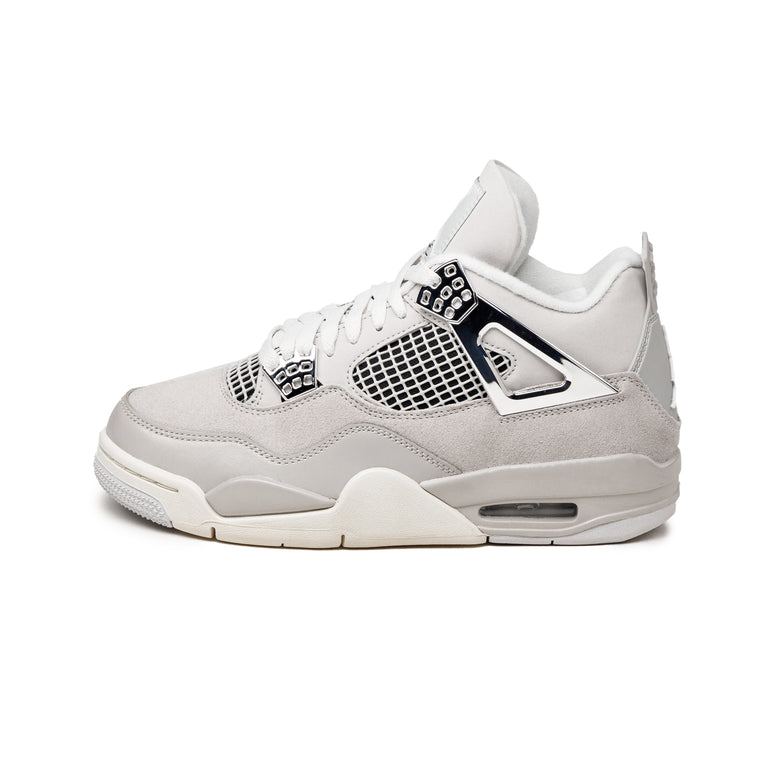 Air Jordan 4 Retro Sneakers for Men - White/Grey Neutral/Black, Size 42