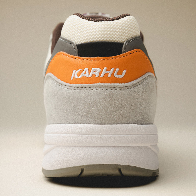 Karhu Legacy 96 onfeet