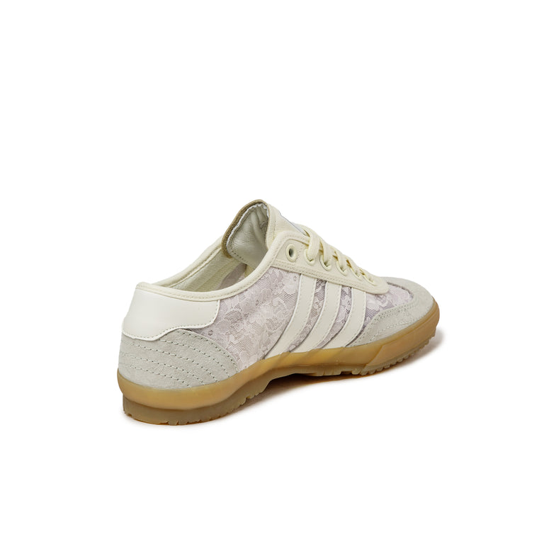 Adidas x Naked Copenhagen Tischtennis