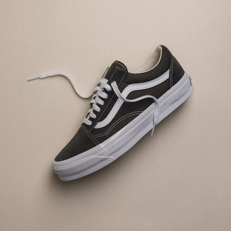 Vans Premium Old Skool 36 LX onfeet