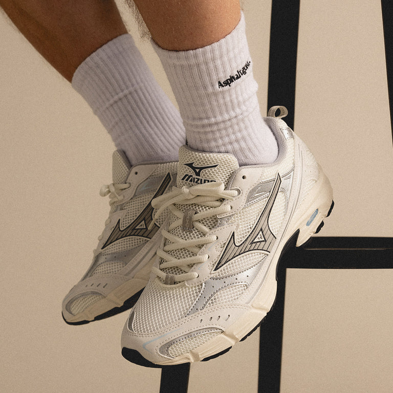 Mizuno retro sneakers hotsell