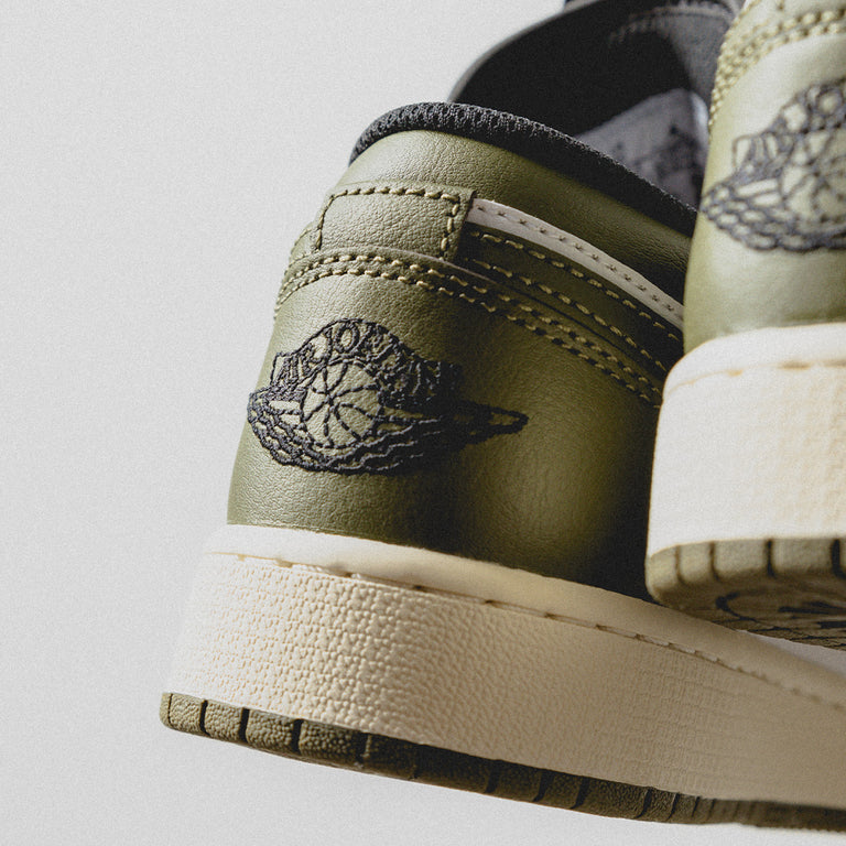 Nike air jordan 1 mid olive canvas deals