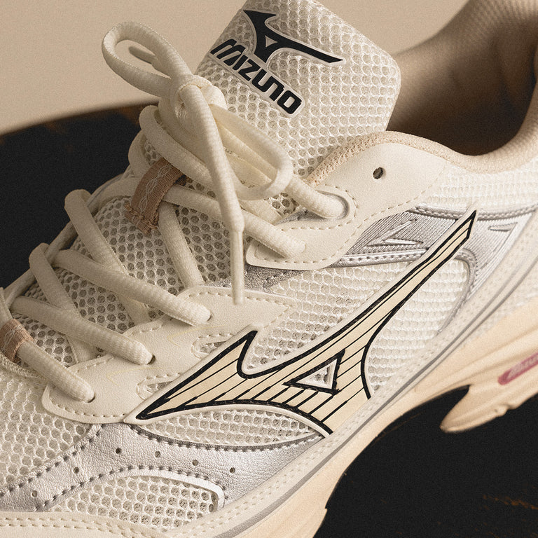 Mizuno retro shoes online