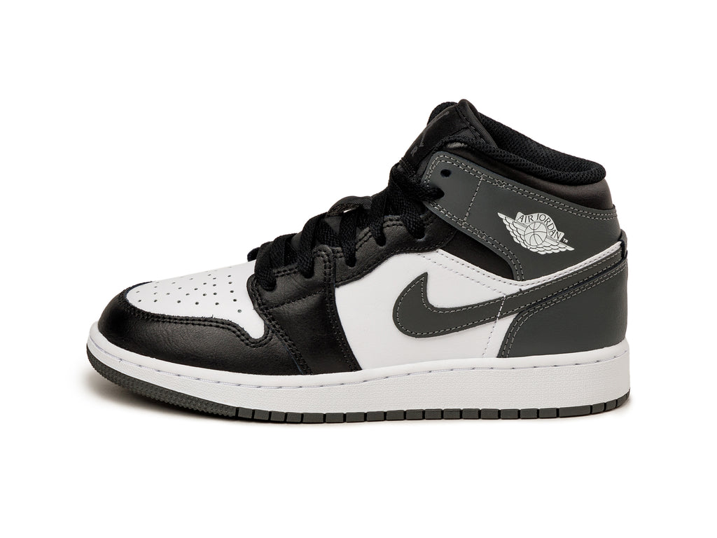 Jordan aj 1 mid black and white online