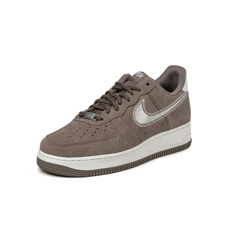 Nike Air Force 1 '07 LV8