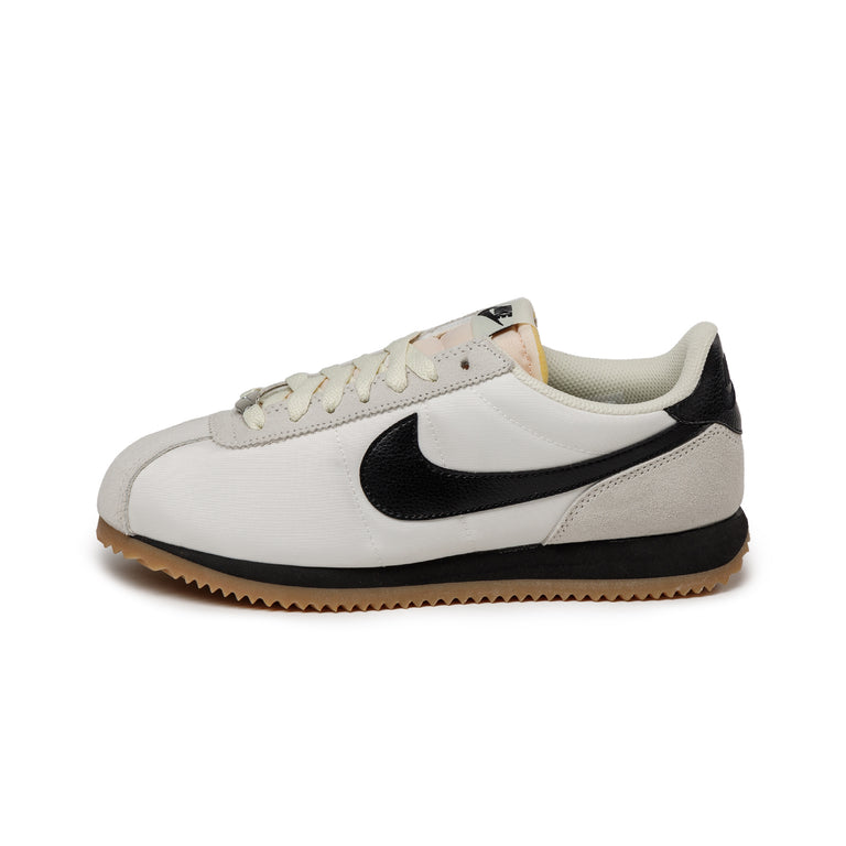 All black leather nike cortez online