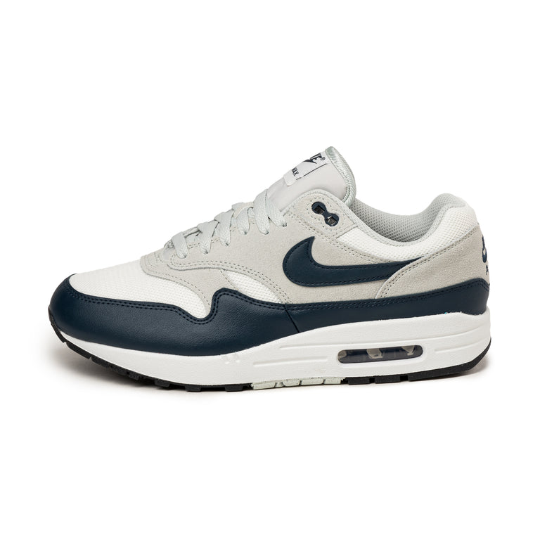 Air max 1 white and navy on sale