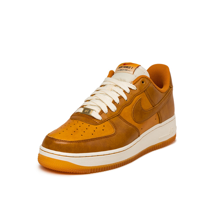 Nike Air Force 1 '07 LV8