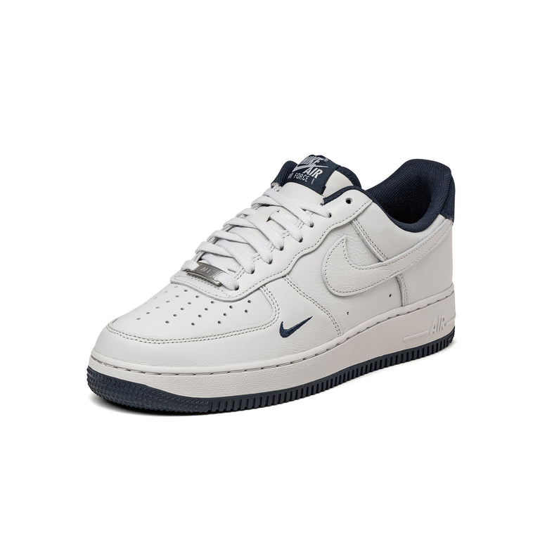 Nike Air Force 1 '07 LV8