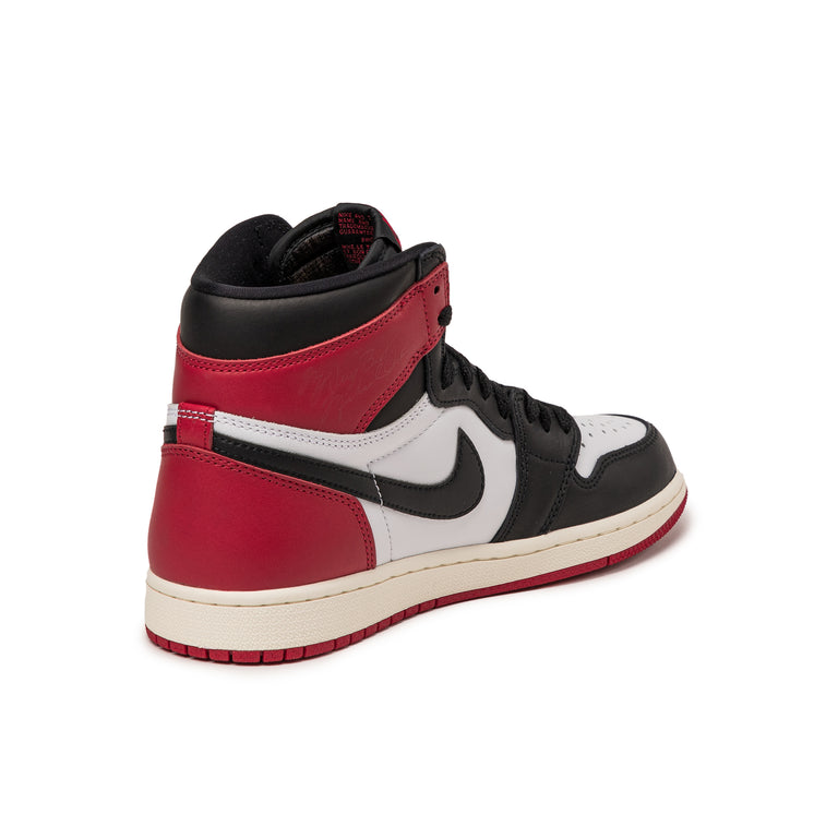 Nike Air Jordan 1 Retro High OG *Black Toe*