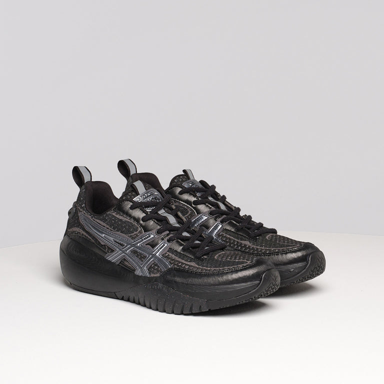 Asics x Studio Hagel Neocurve onfeet