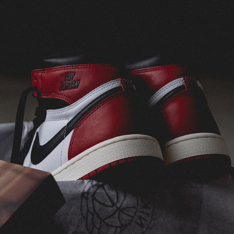 Nike Air Jordan 1 Retro High OG *Black Toe* onfeet