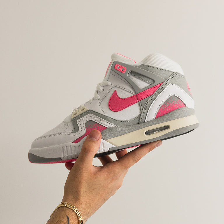 Nike Air Tech Challenge 2 *Racer Pink* onfeet