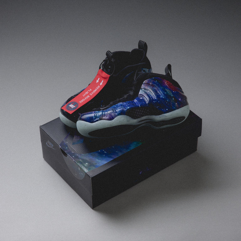 Nike Air Foamposite One QS *Galaxy* onfeet