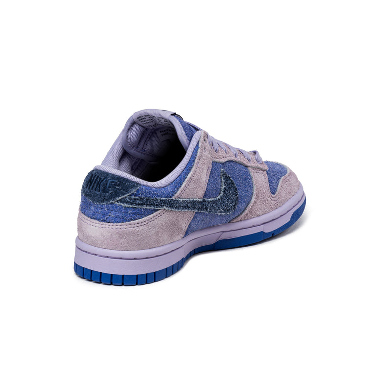 Nike Wmns Dunk Low SE *Hydrangeas* onfeet