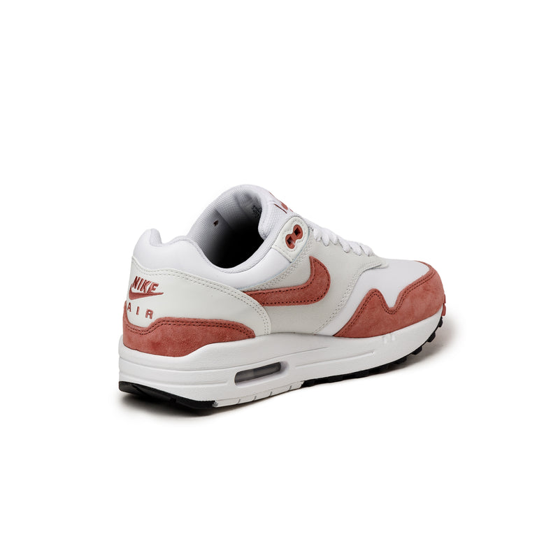 Nike Wmns Air Max 1 '87 onfeet